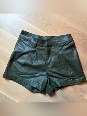 Kut from the Kloth coated shorts